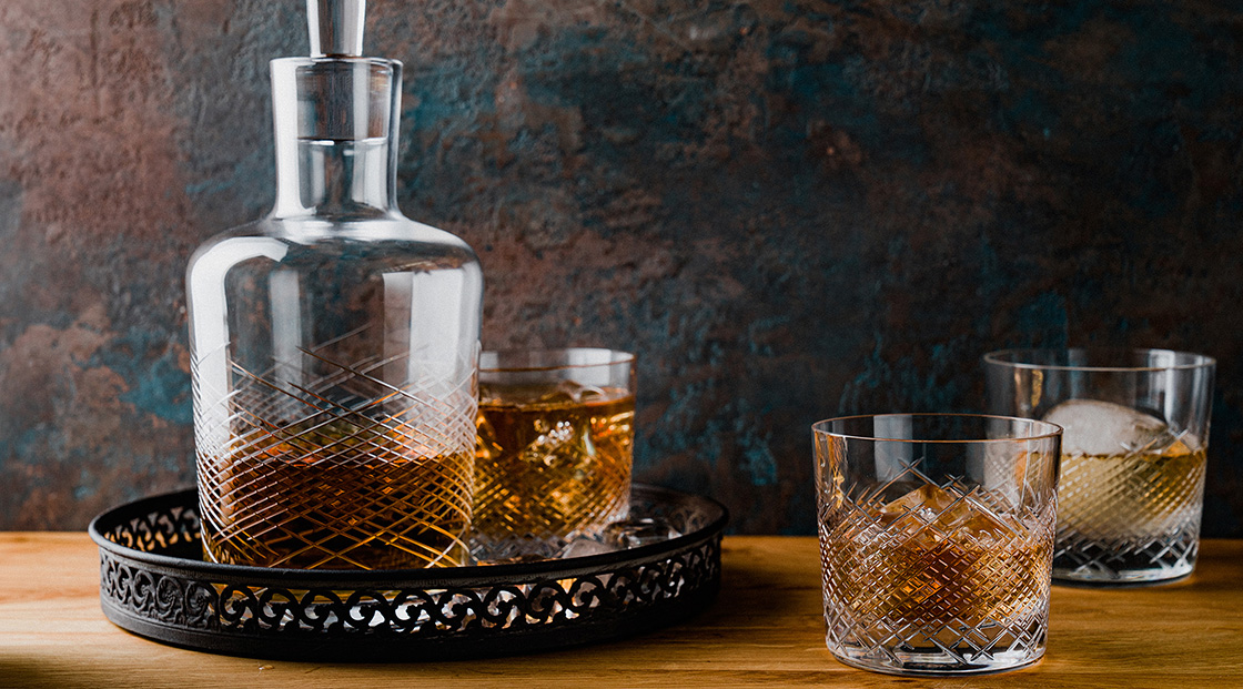 Whiskykaraffe mit passenden Whiskygläser 