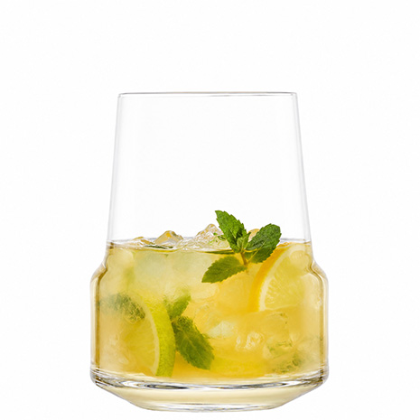 Level white wine Cocktail